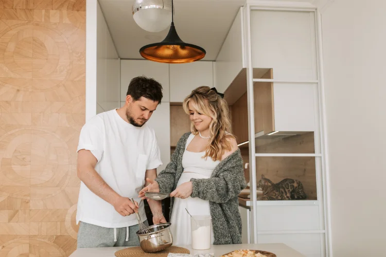 Men Always Miss Women Who Do These 9 Things